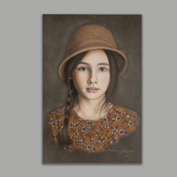Şapkalı ve Desenli Elbiseli Kız Portre